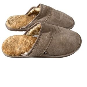 Lamo sheepskin men’s scuff slippers beige suede cushioned sz 12